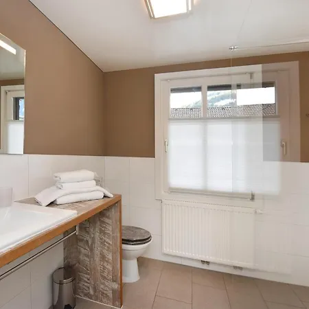 アパート Torghele シュルンス